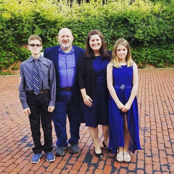 Meet your Posher, Jennifer - Picture 1 of 1